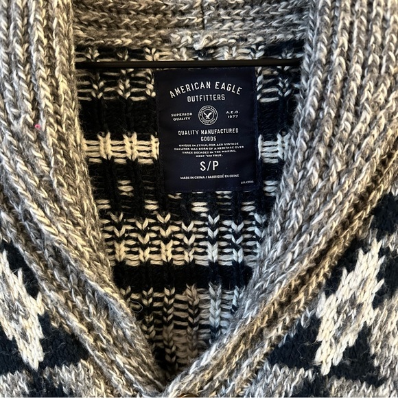American Eagle | Cardigan Sweater Small - Picture 6 of 7